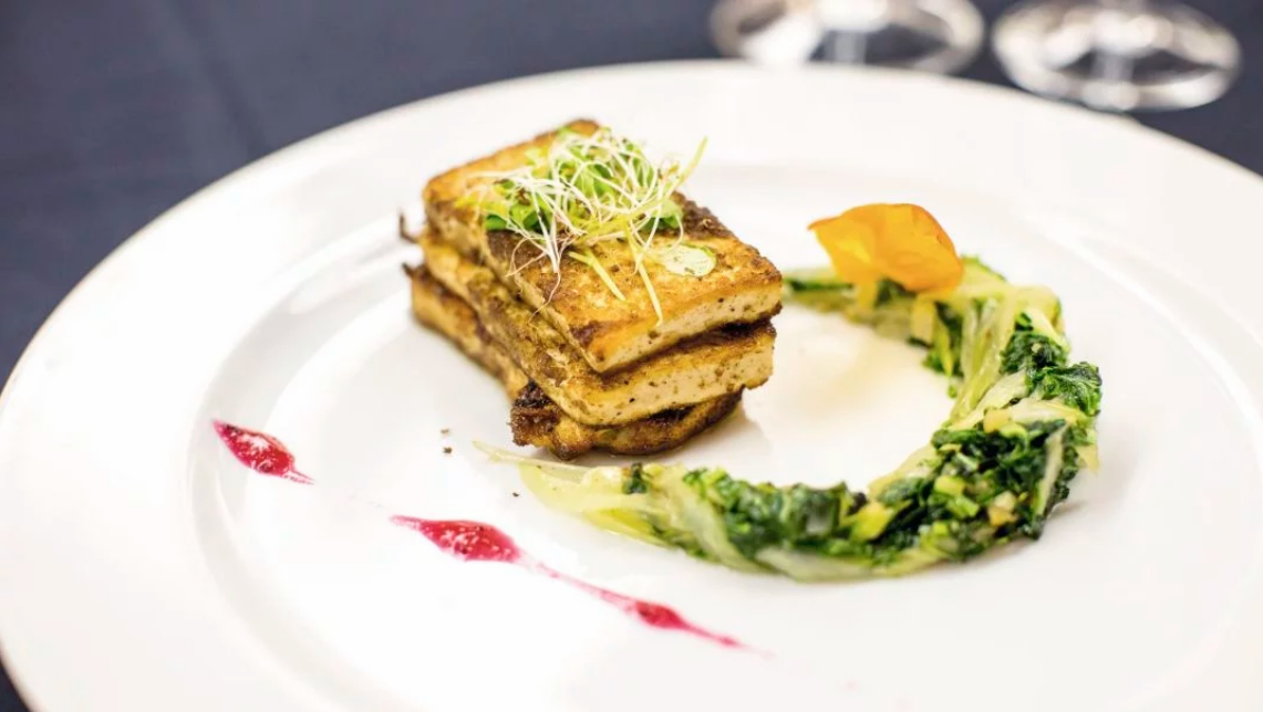 Marella Cruises Marella Explorer 2 Dining Kora La.png